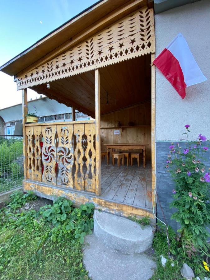 Konstanta Lentekhi Exterior foto
